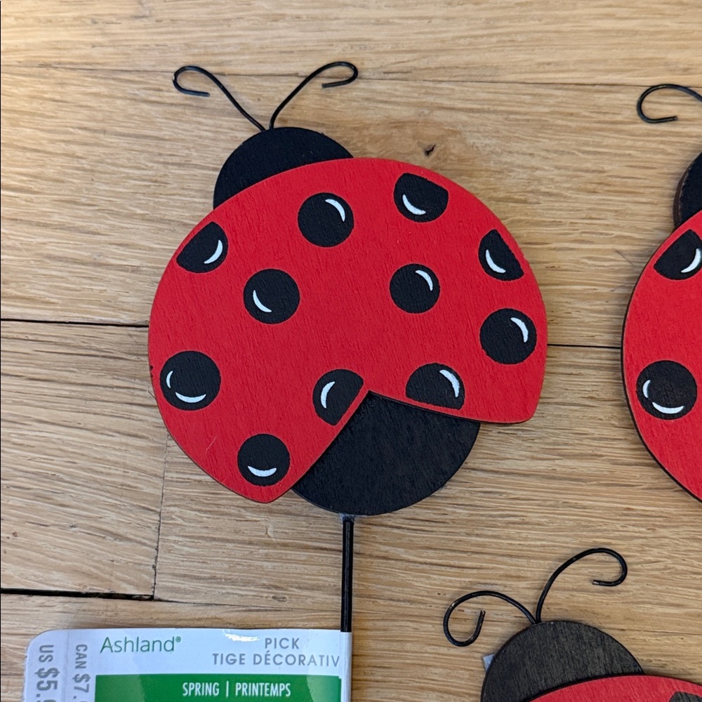 NWT Bundle of 4 - Red and Black Ladybugs Wooden Picks 🐞 - Picture 3 of 8